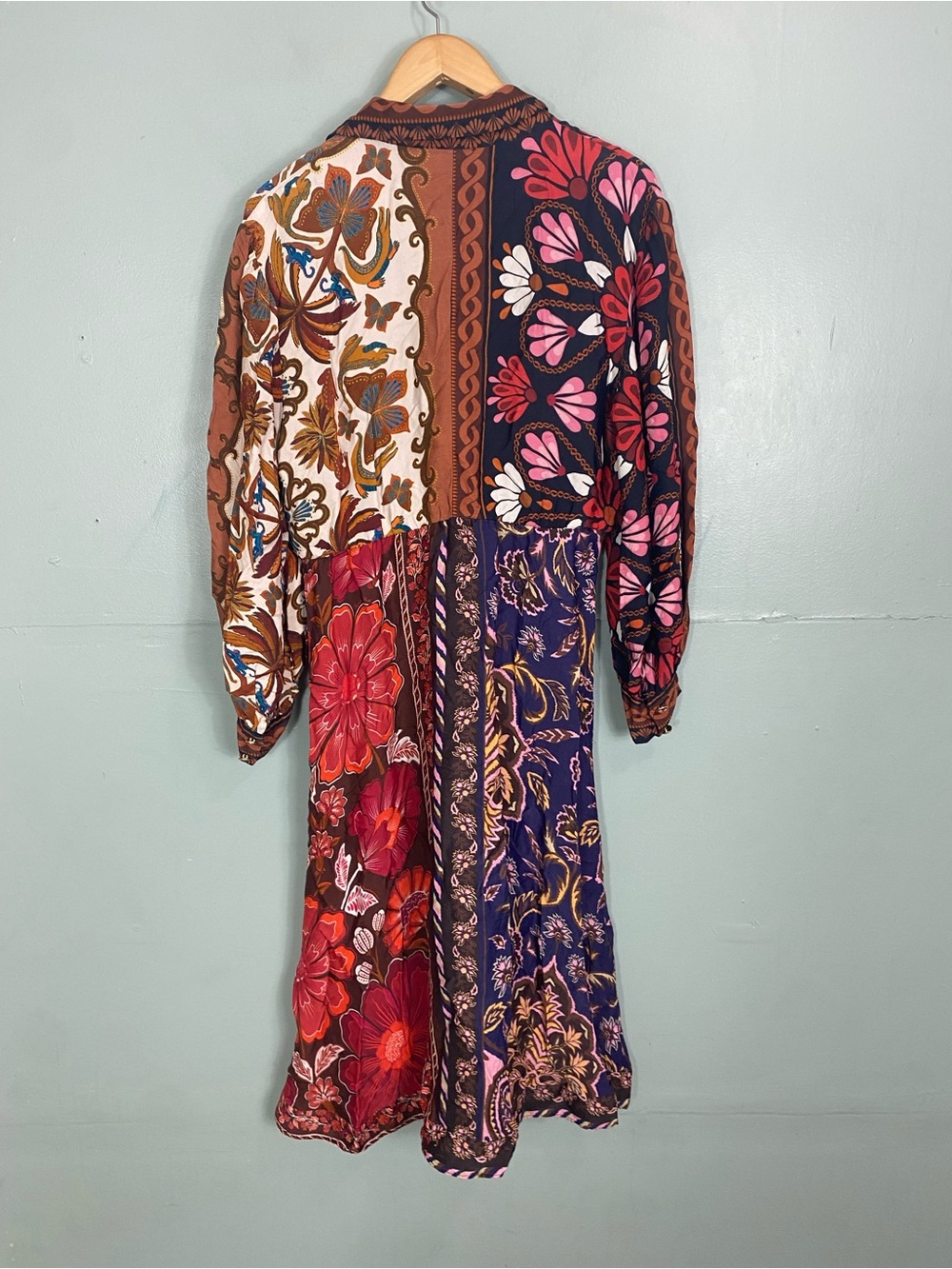 Farm Rio Miranda Long Sleeve Floral Faux Wrap Midi Dress Button Front L Chemise - Picture 7 of 9